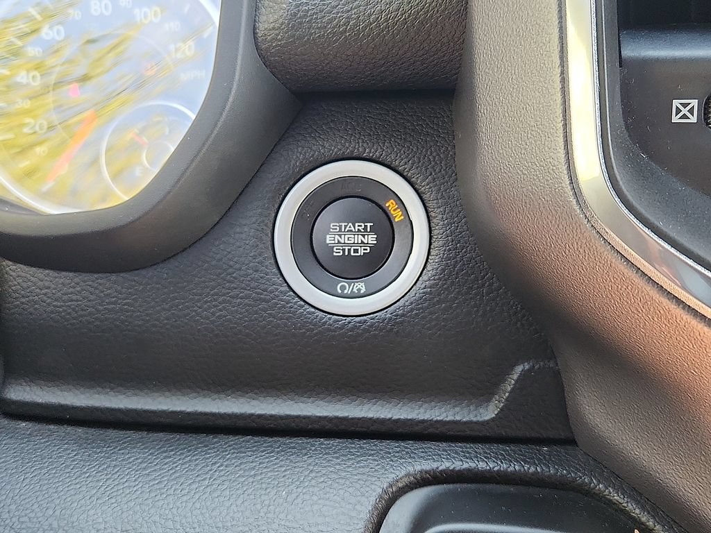 Used 2023 RAM 1500 Laramie AWD/4WD image 25