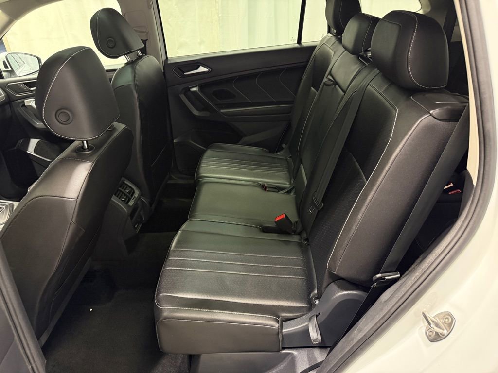 Used 2024 Volkswagen Tiguan SE image 23