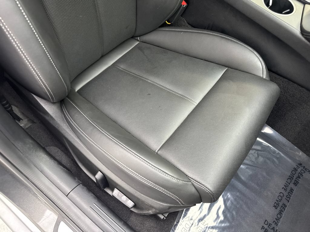 Used 2025 Genesis G70 2.5T RWD image 46