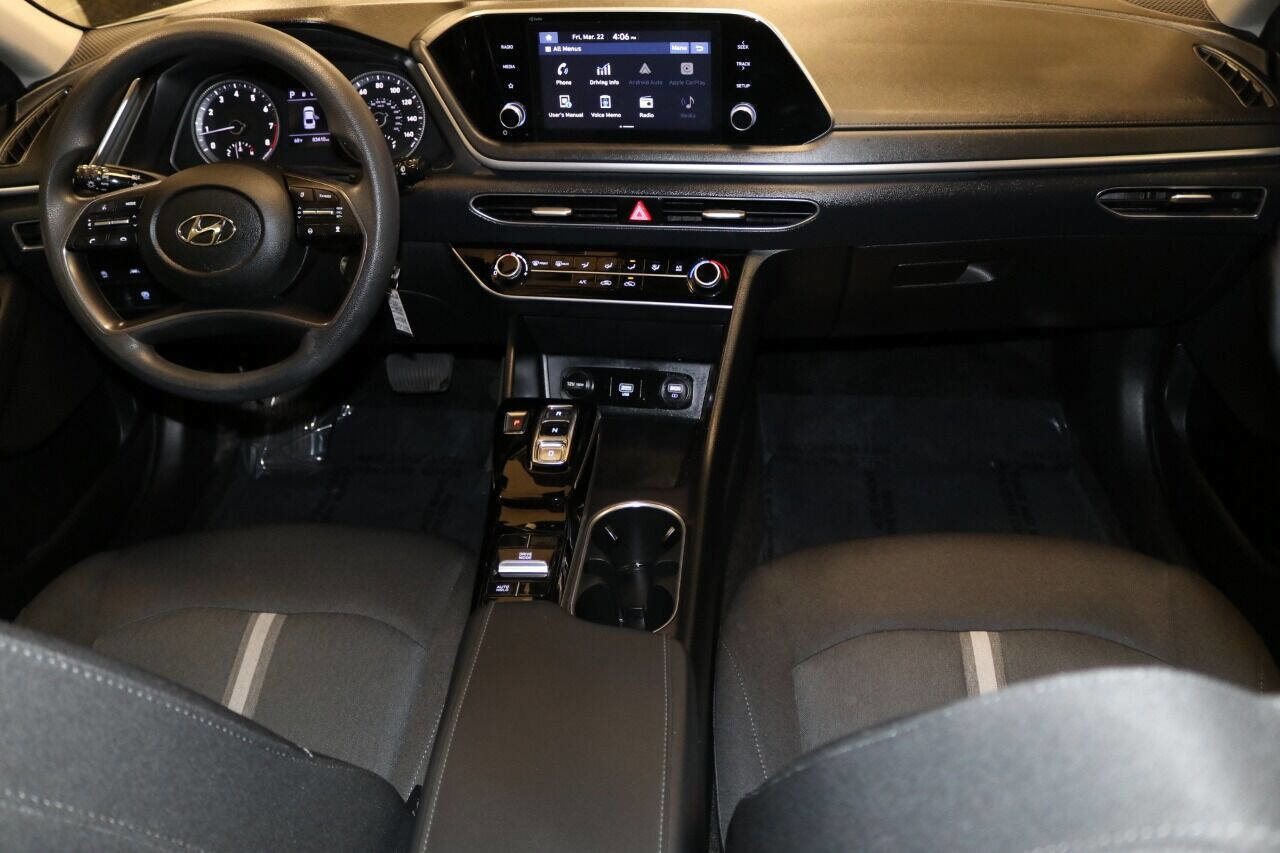 Used 2021 Hyundai Sonata SE image 16