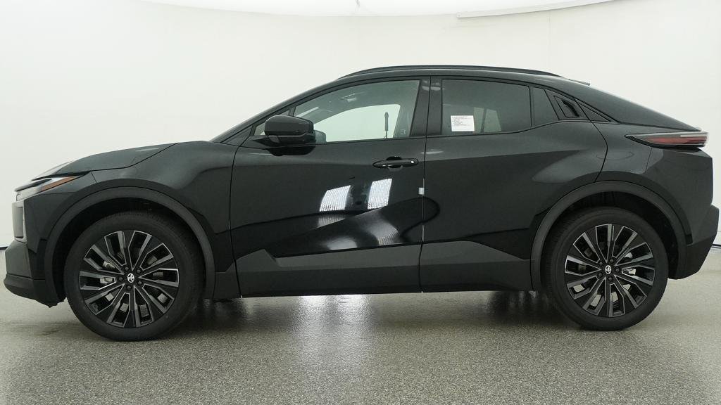 New 2026 Toyota C-HR AWD/4WD image 36