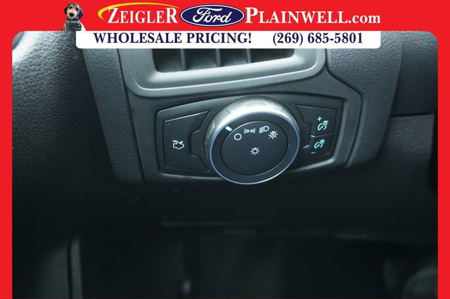 Used 2017 Ford Focus SE image 25
