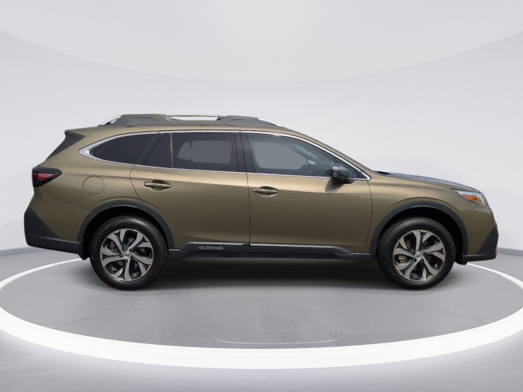Used 2021 Subaru Outback Touring AWD/4WD image 4