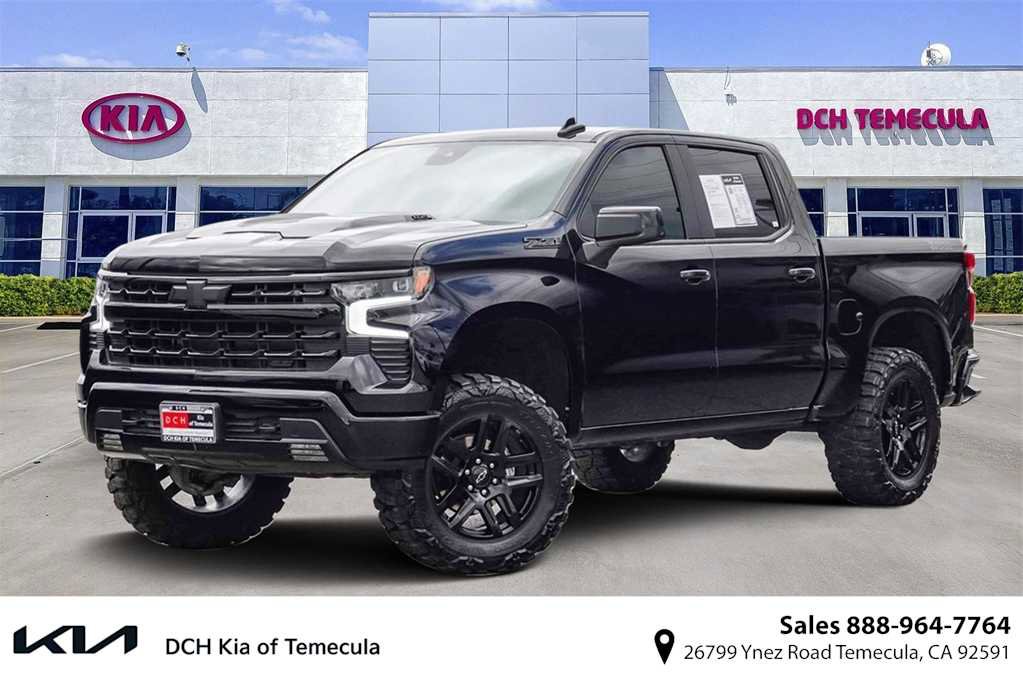 Used 2024 Chevrolet Silverado 1500 LT Trail Boss w/ Convenience Package II