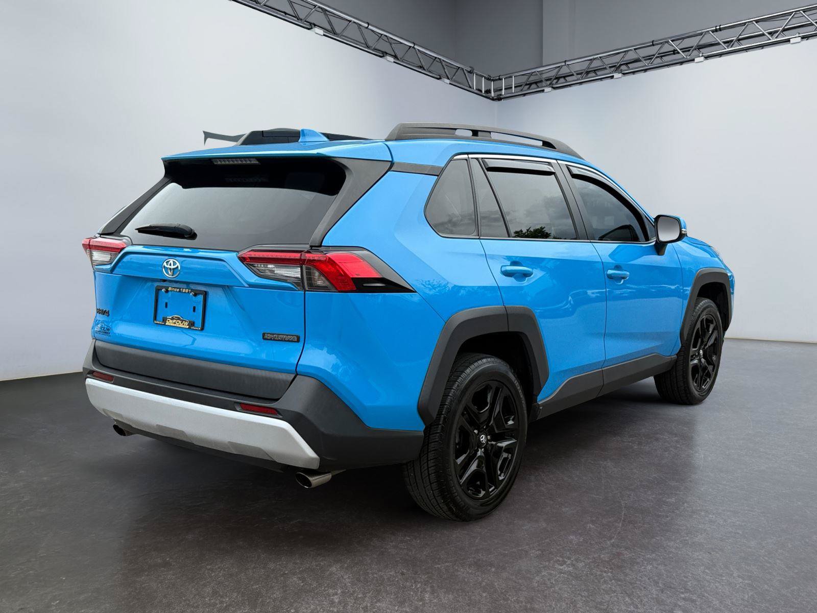 Used 2020 Toyota RAV4 Adventure AWD/4WD image 3