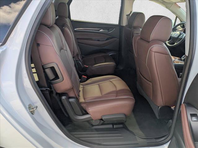 Used 2021 Buick Enclave Avenir w/ Avenir Technology Package FWD image 18