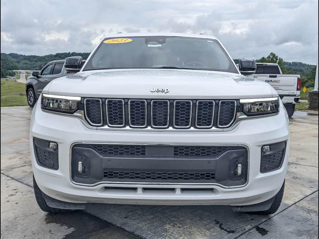Used 2023 Jeep Grand Cherokee L Overland w/ Rear Seat Video Group I AWD/4WD image 11