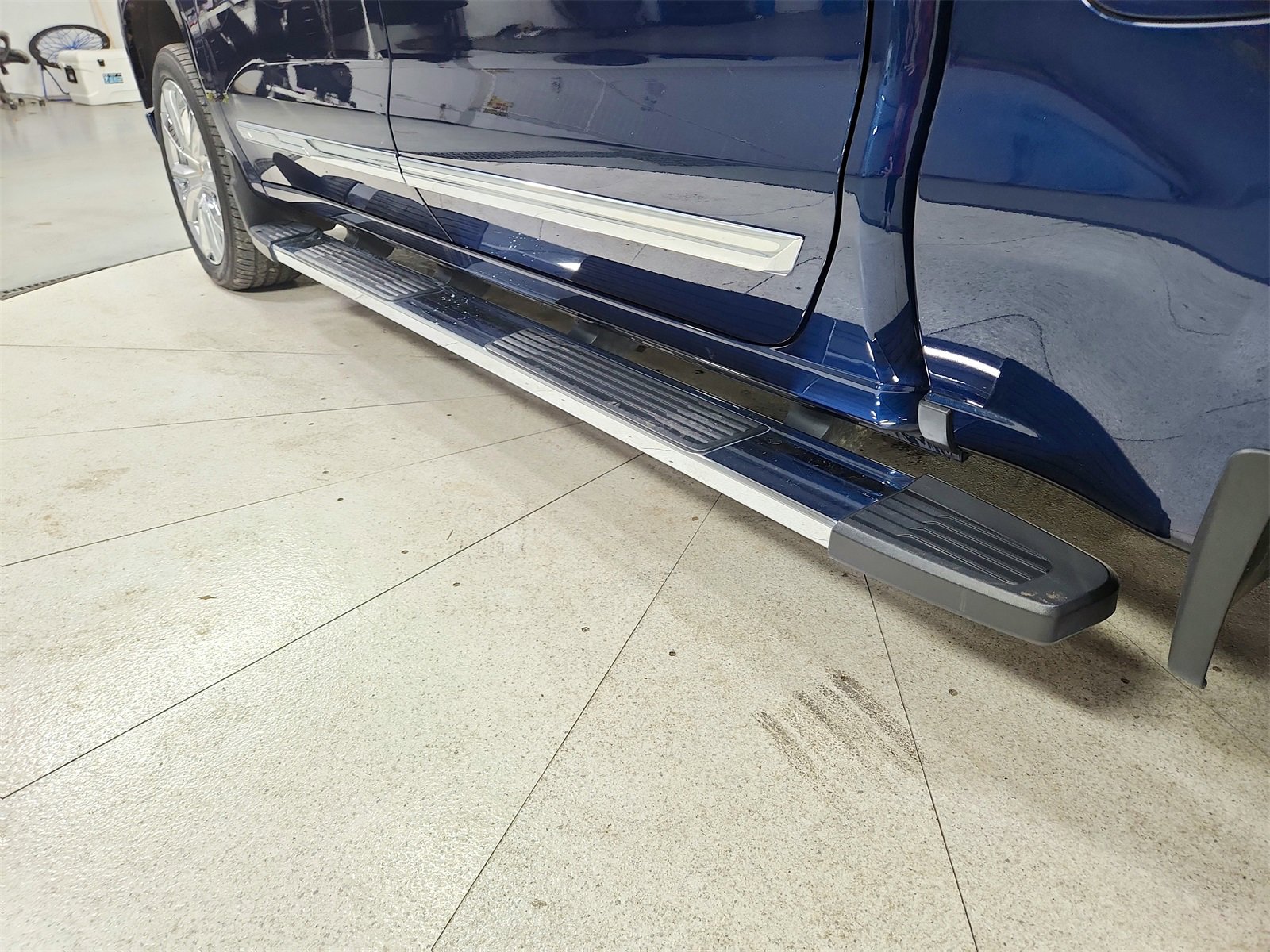 Used 2023 Chevrolet Silverado 1500 High Country w/ Technology Package image 47