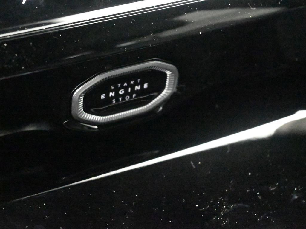 New 2026 Jeep Grand Cherokee Limited w/ Limited Altitude Package image 17