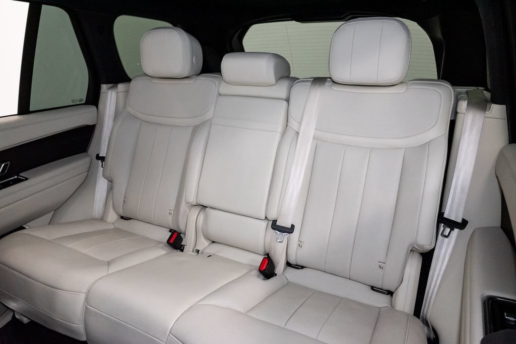 Used 2024 Land Rover Range Rover SE AWD/4WD image 23