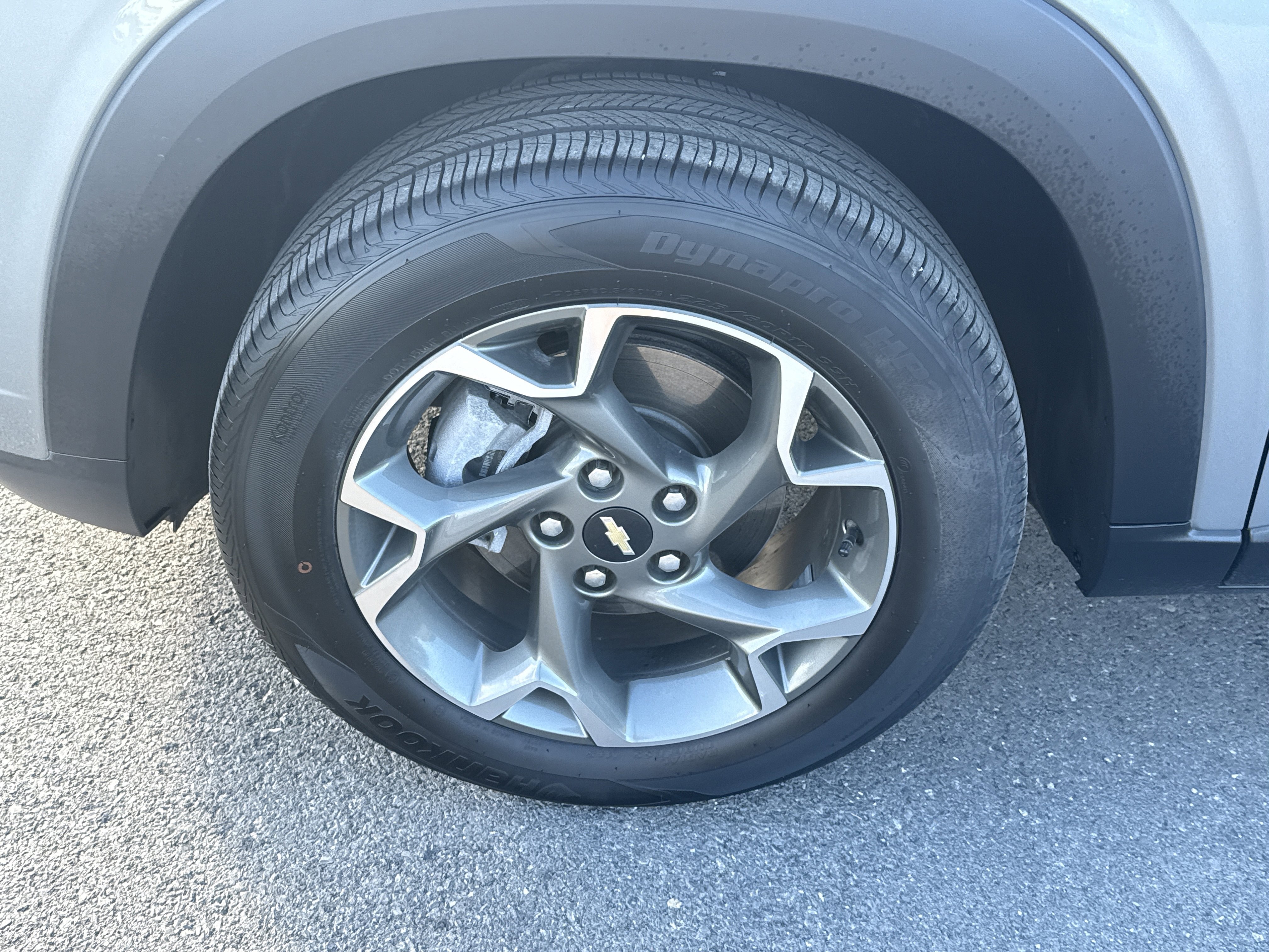 Used 2025 Chevrolet Trax LT w/ LT Convenience Package image 10