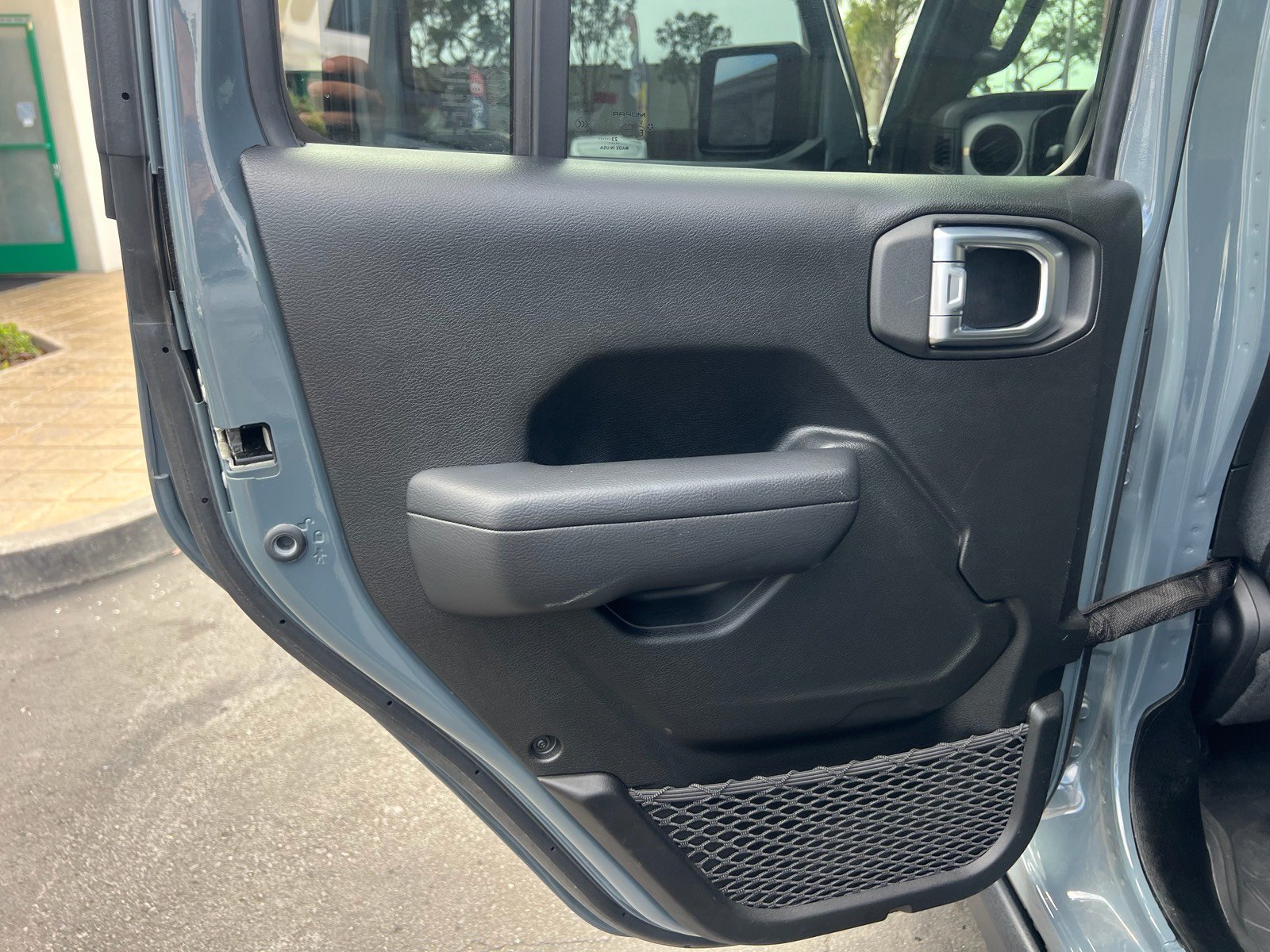 Used 2024 Jeep Wrangler Unlimited AWD/4WD image 31