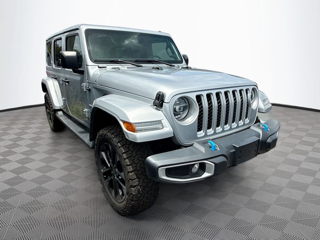 Used 2022 Jeep Wrangler Unlimited Sahara w/ Cold Weather Group AWD/4WD image 4