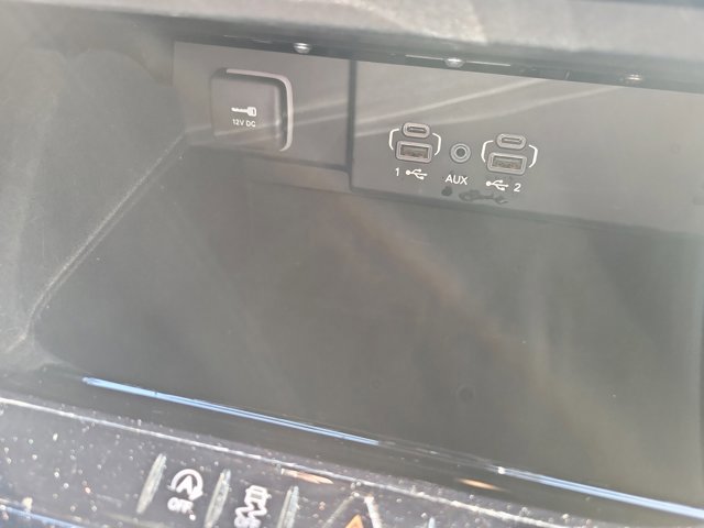 Certified 2022 Jeep Wagoneer Series I AWD/4WD image 40