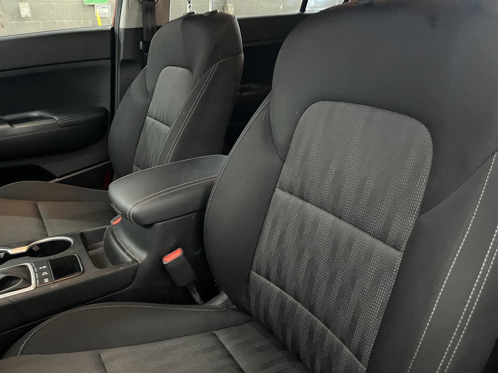 Used 2021 Kia Sportage LX image 13