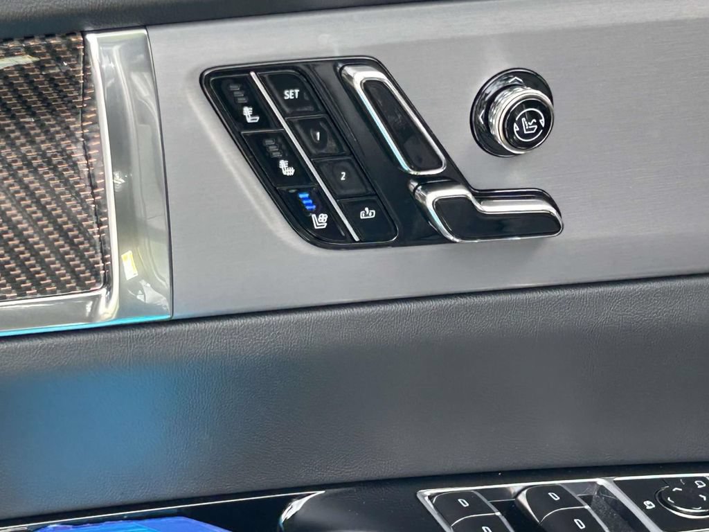 New 2027 Cadillac Vistiq Sport AWD/4WD image 17