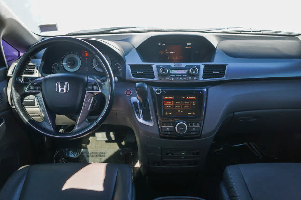 Used 2015 Honda Odyssey Touring image 12