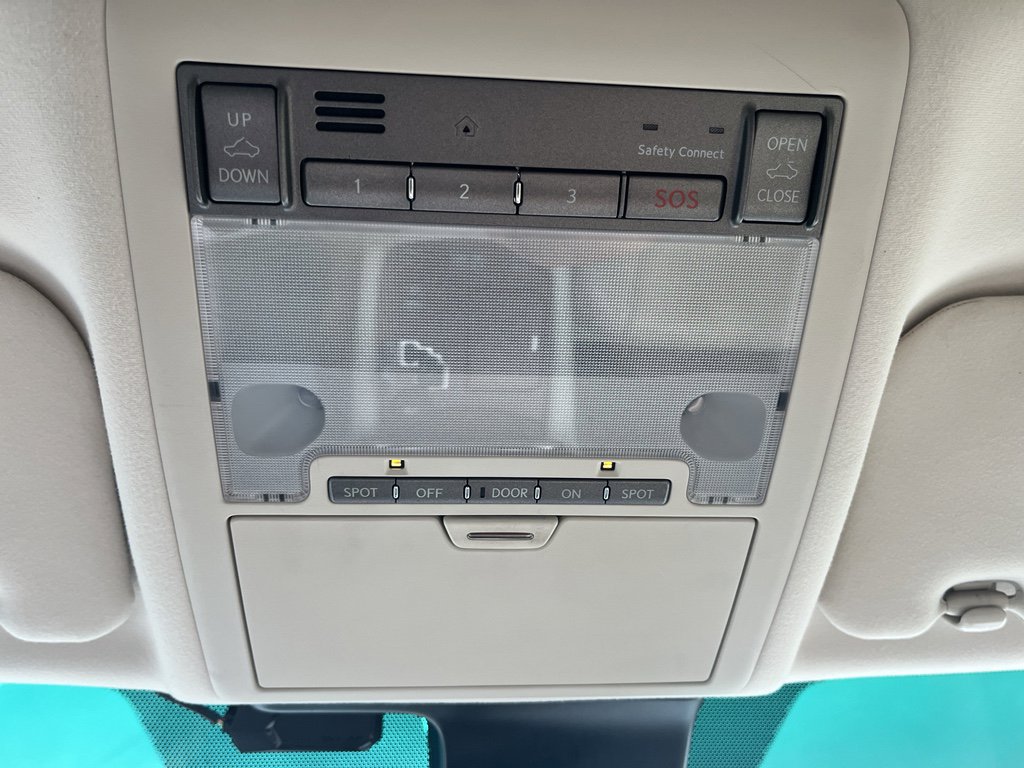 Used 2011 Lexus LS 460 w/ Comfort Pkg image 24