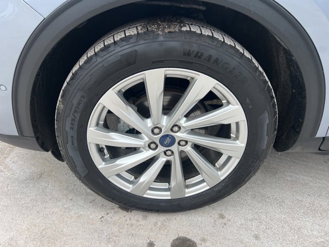 Used 2022 Ford Escape Titanium w/ Titanium Elite Package image 9