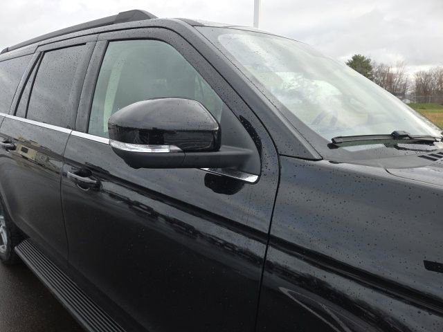 Certified 2025 Ford Expedition Max Active image 5