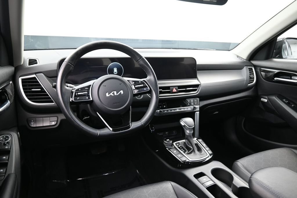 Used 2024 Kia Seltos SX AWD/4WD image 11