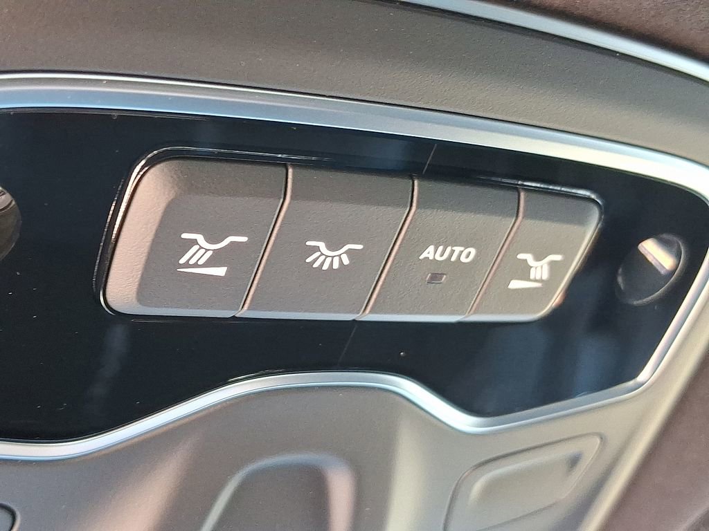 Used 2024 Lotus Emira First Edition image 22