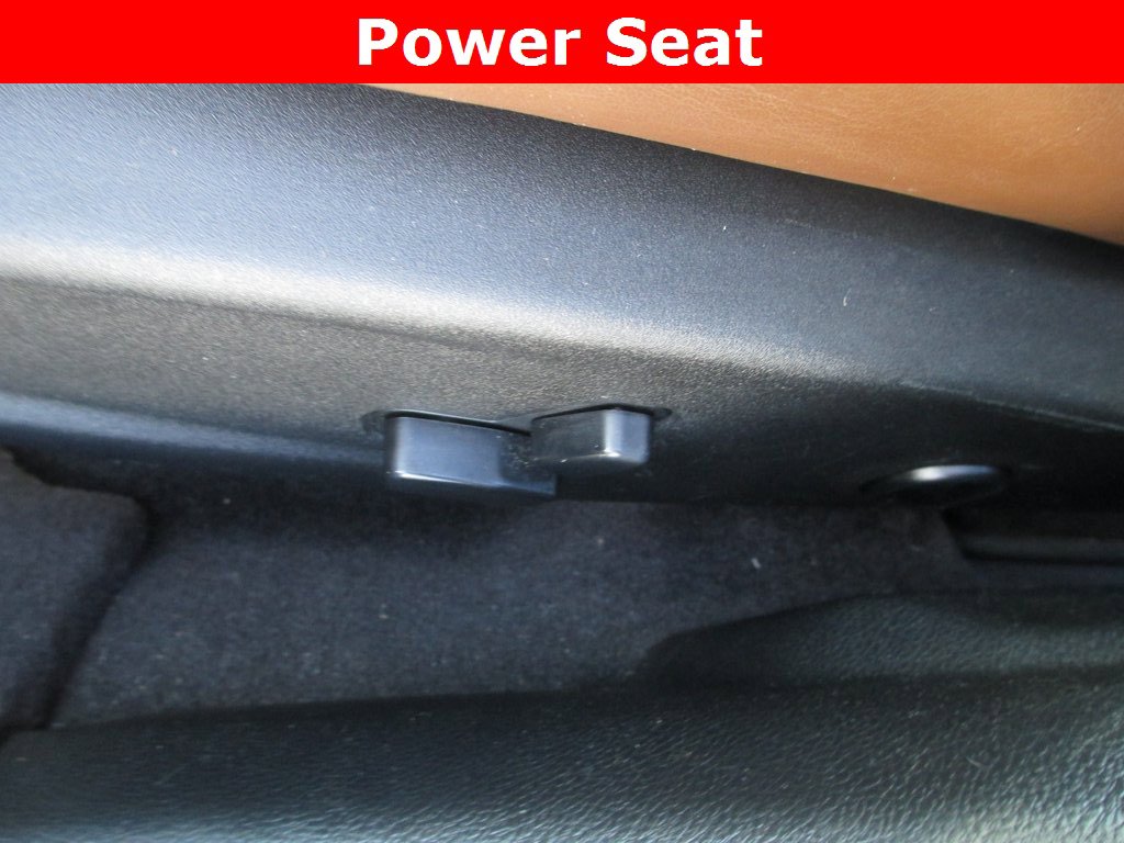 Used 2018 Chrysler 300 Limited w/ Safetytec Plus Group image 21