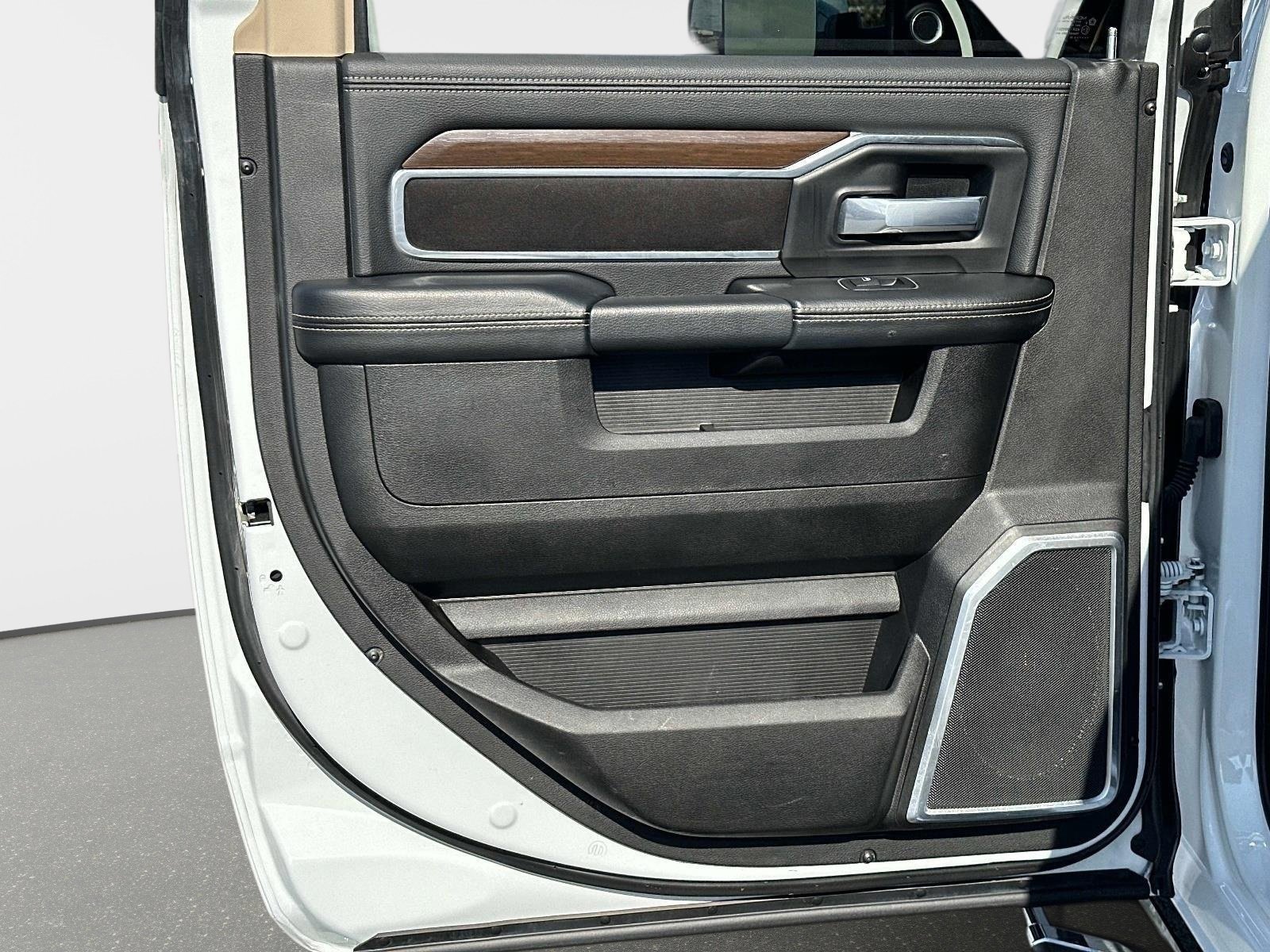 Used 2022 RAM 3500 Laramie image 15