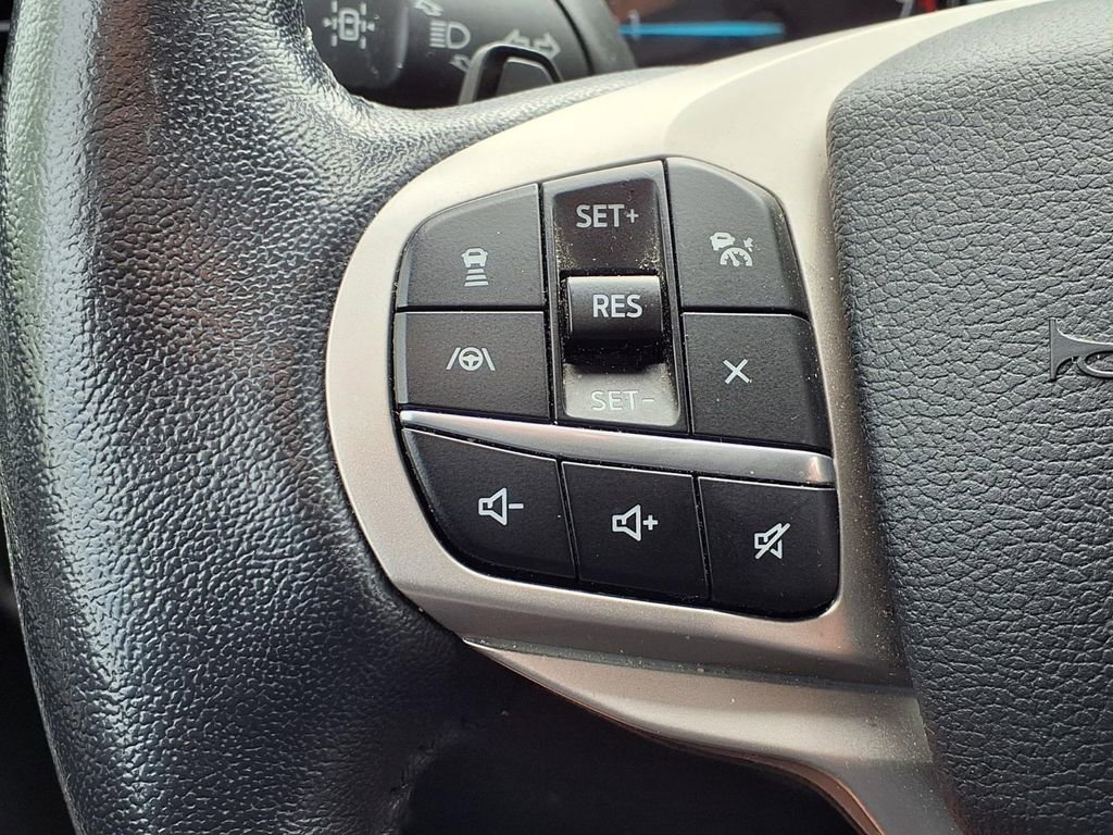 Used 2020 Ford Explorer XLT w/ Equipment Group 202A AWD/4WD image 29