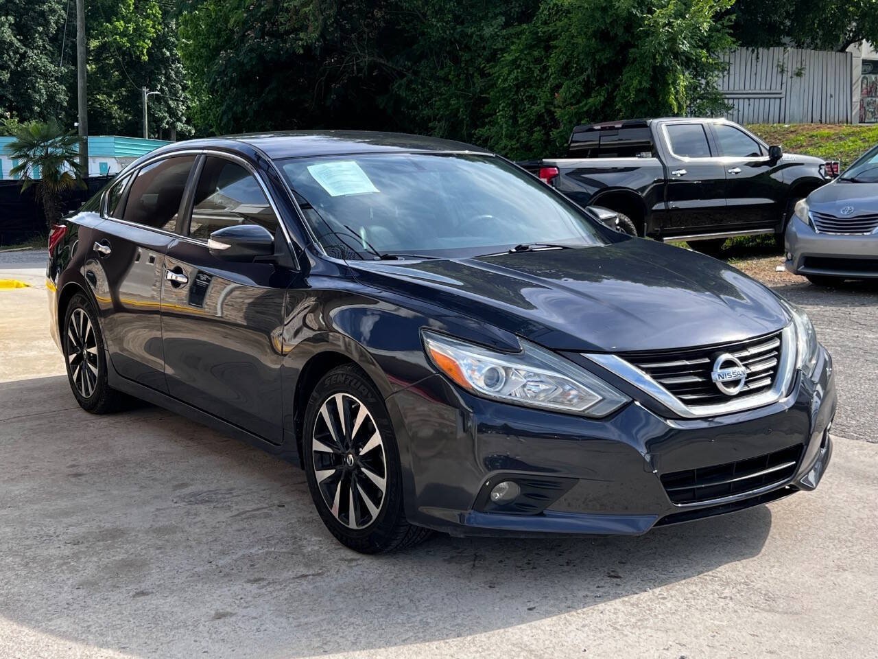 Used 2018 Nissan Altima 2.5 SL FWD image 8