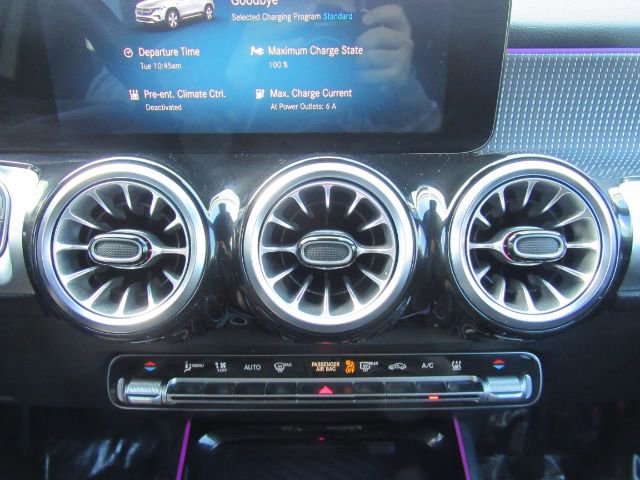 Used 2022 Mercedes-Benz EQB 300 4MATIC w/ Exclusive Package image 40