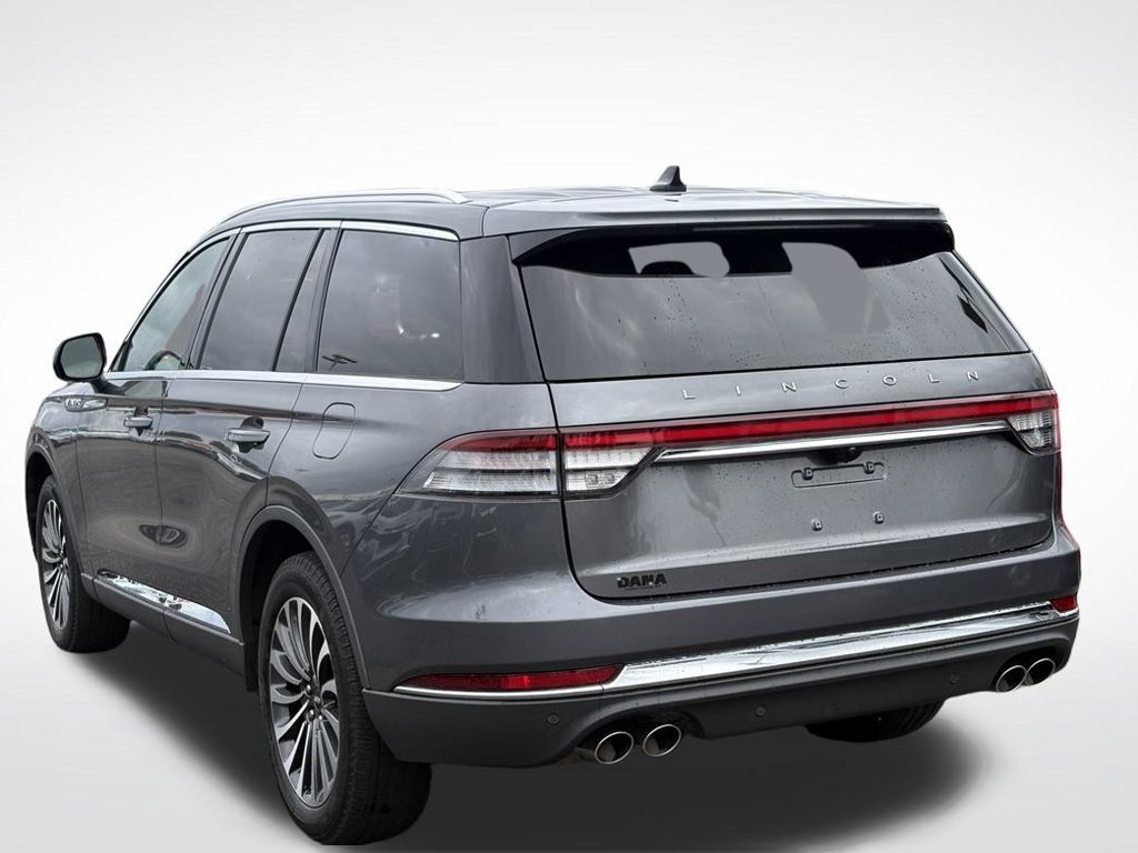 Used 2023 Lincoln Aviator AWD w/ Premium Package image 3