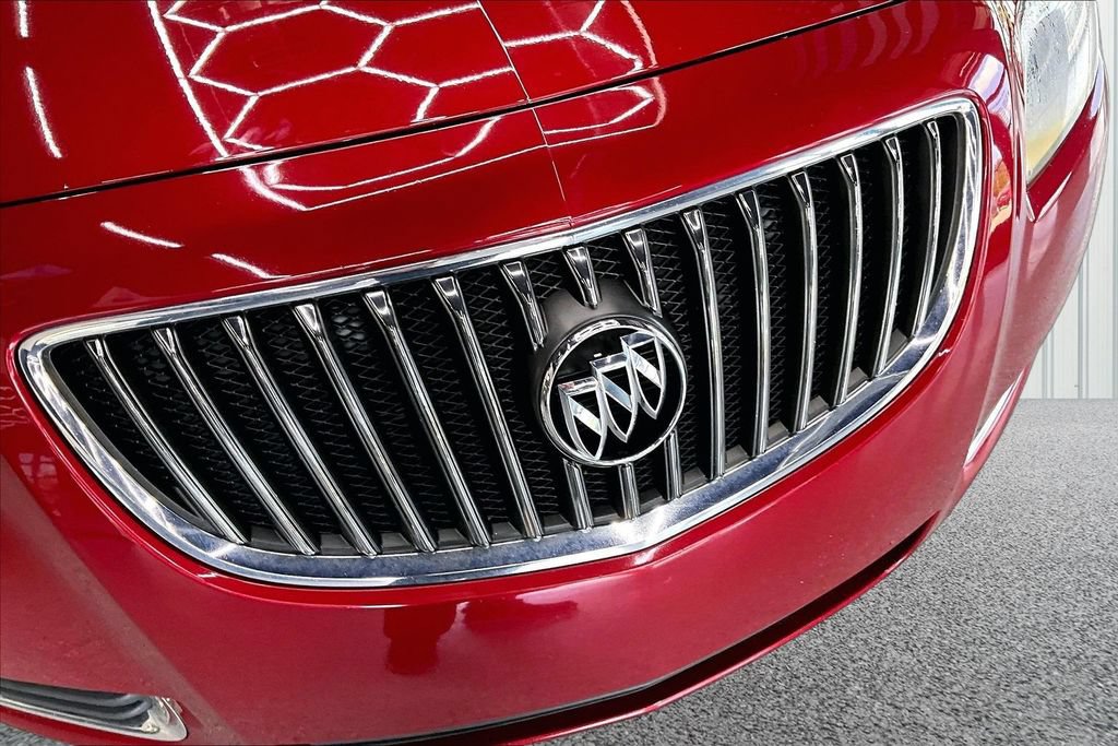 Used 2013 Buick Regal Premium FWD image 32