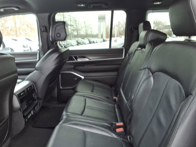 Used 2024 Jeep Wagoneer Series II w/ Flexible Seating Group image 6