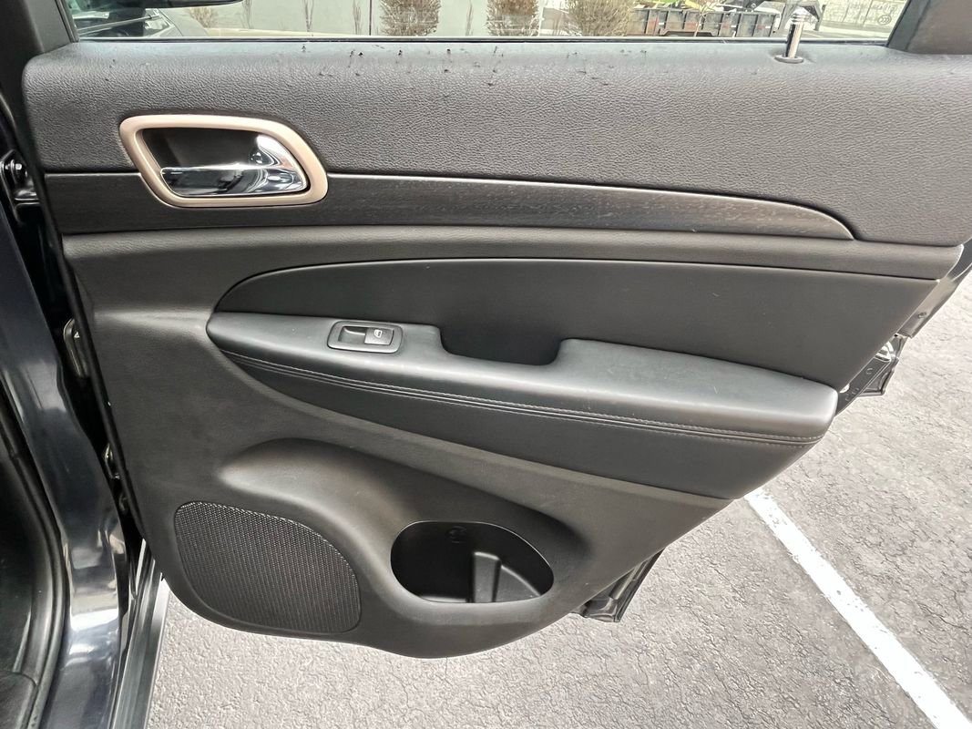 Used 2015 Jeep Grand Cherokee Laredo w/ Quick Order Package 23E image 20