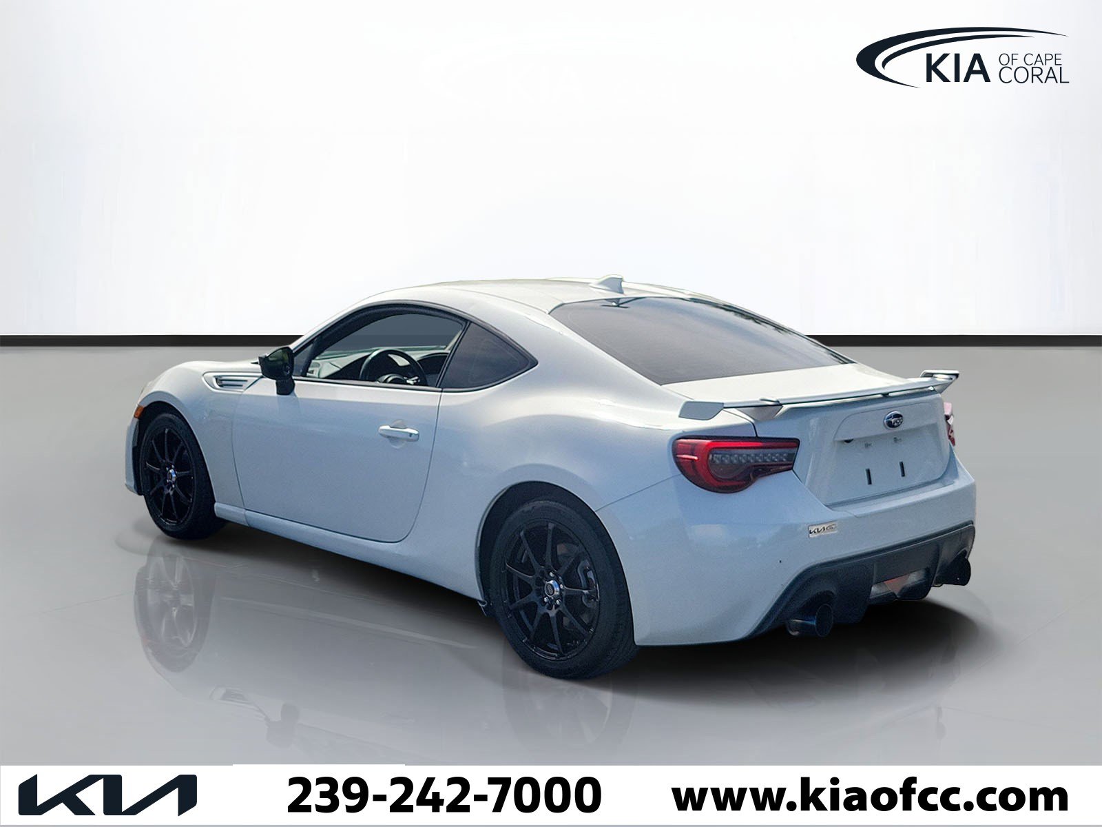 Used 2018 Subaru BRZ Limited w/ Popular Package #1 RWD image 4