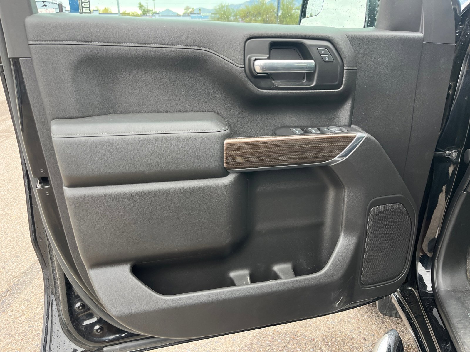 Used 2019 Chevrolet Silverado 1500 LT w/ Texas Edition image 13