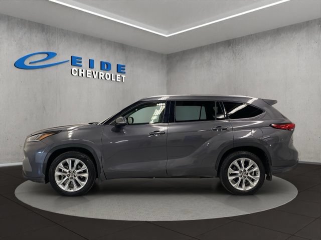 Used 2021 Toyota Highlander Limited AWD/4WD image 12