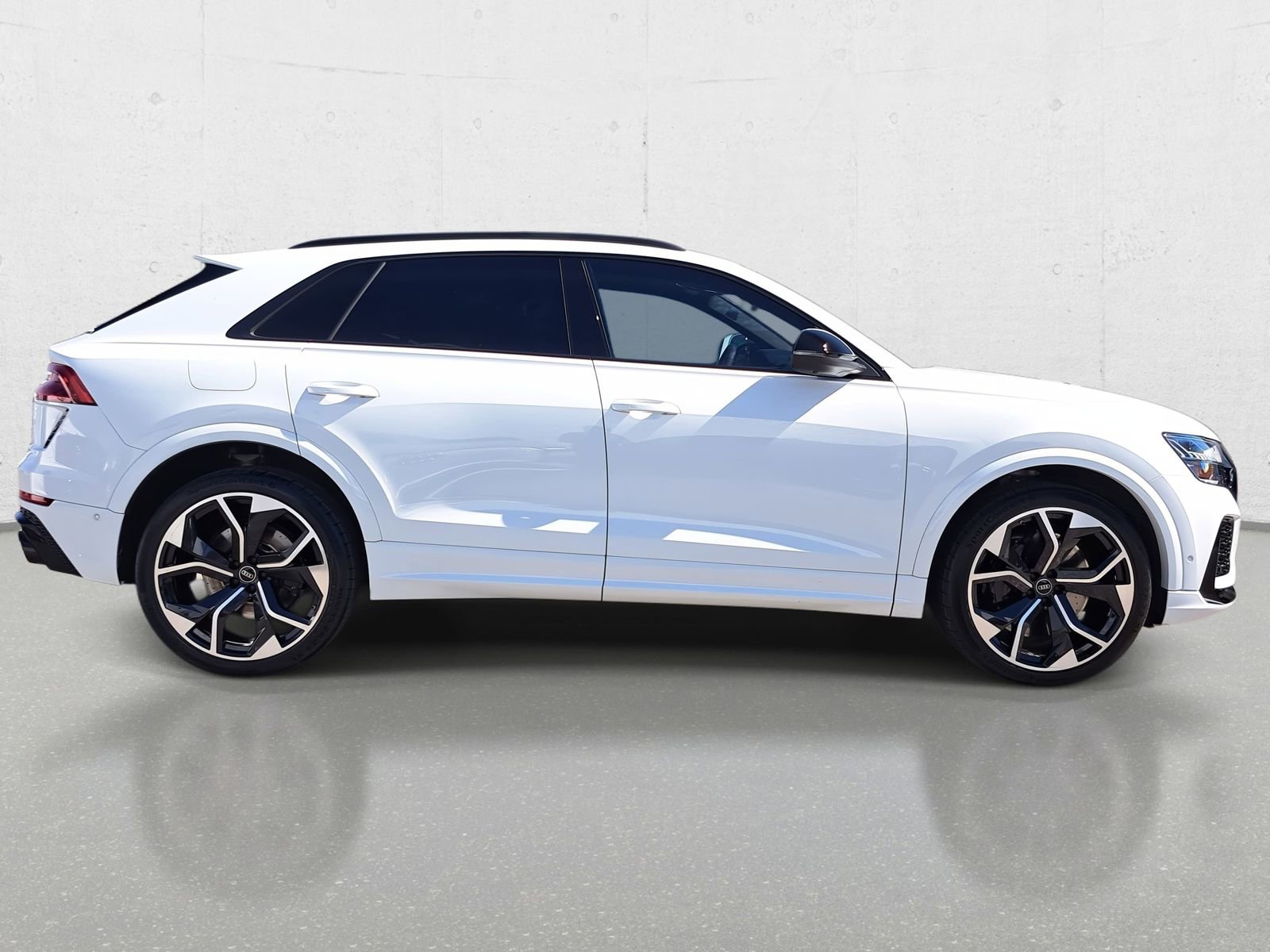 Used 2023 Audi RS Q8 image 4