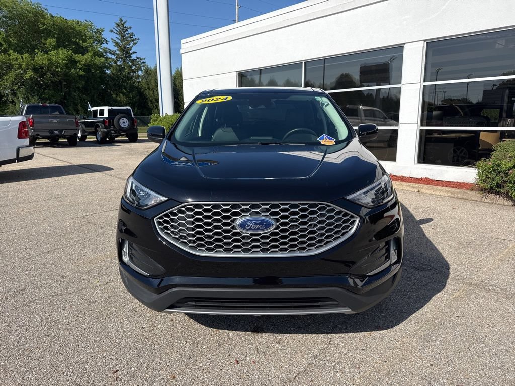 Used 2024 Ford Edge SEL w/ Convenience Package AWD/4WD image 5