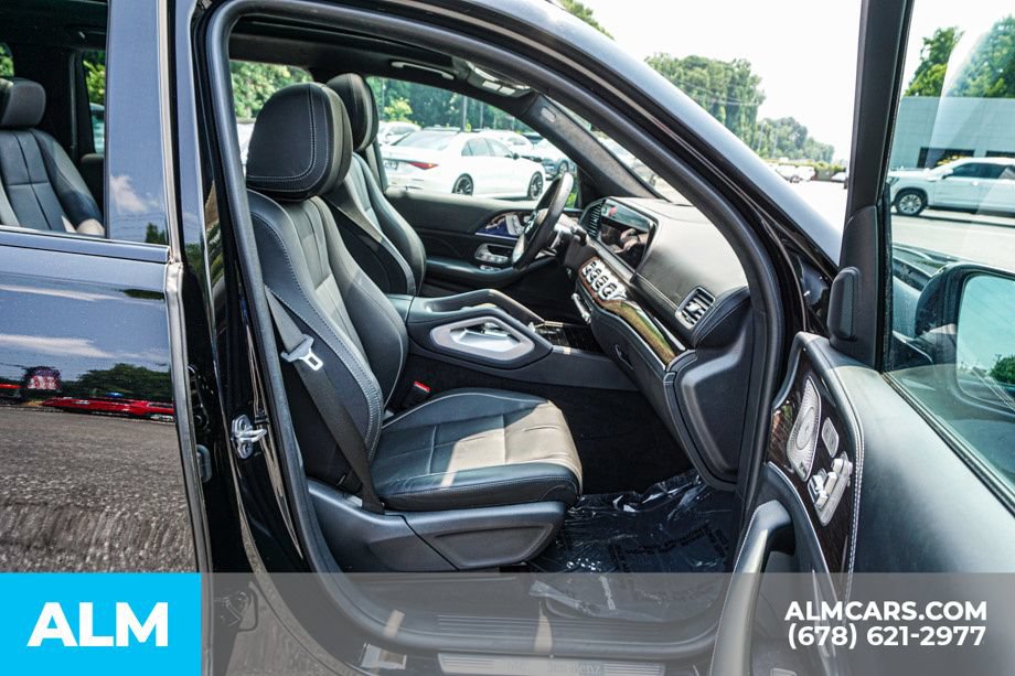 Used 2024 Mercedes-Benz GLS 580 4MATIC w/ Warmth & Comfort Package image 24