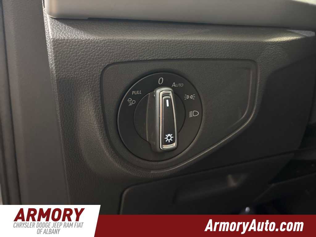 Used 2022 Volkswagen Atlas SE w/ Panoramic Sunroof Package image 12