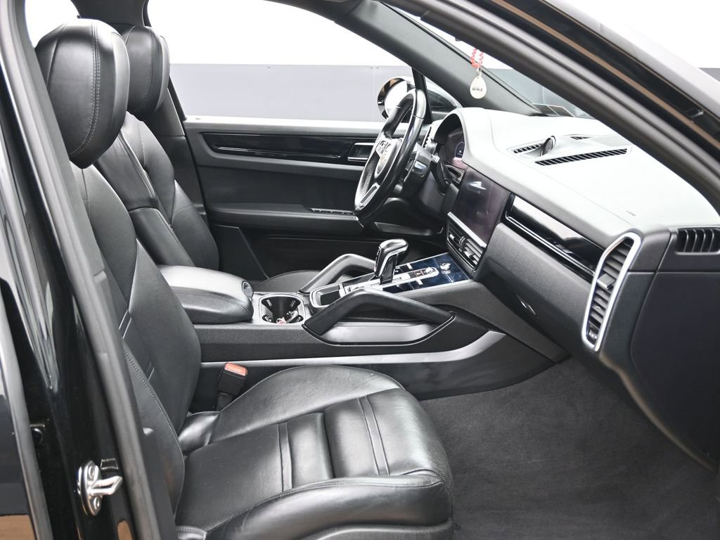Used 2019 Porsche Cayenne E-Hybrid AWD/4WD image 40