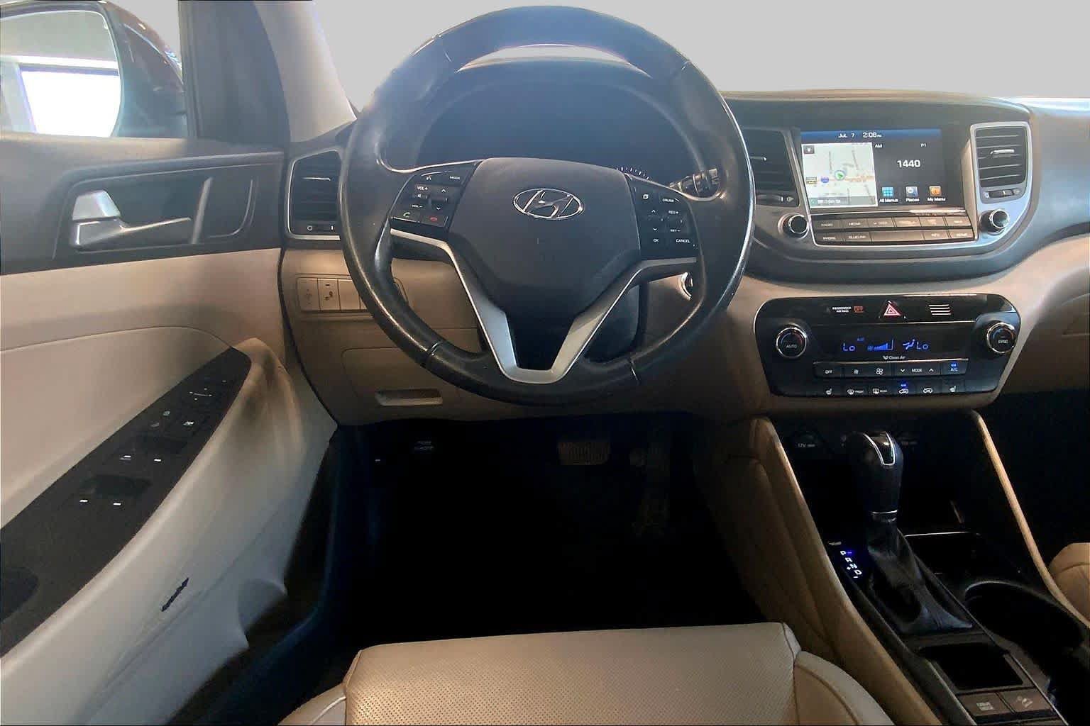 Used 2017 Hyundai Tucson SE Plus AWD/4WD image 6
