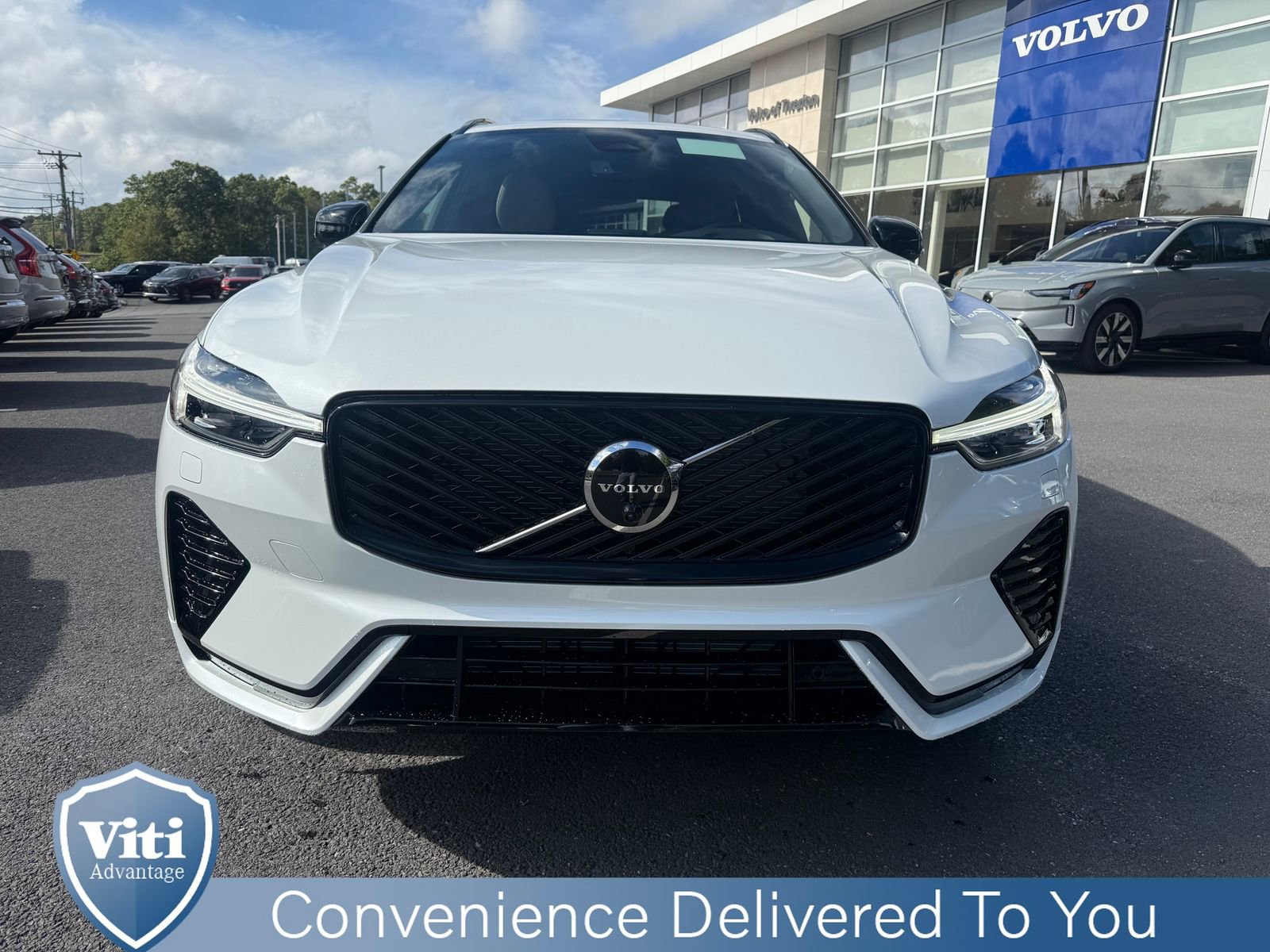 New 2026 Volvo XC60 B5 Plus w/ Protection Package Premier image 3