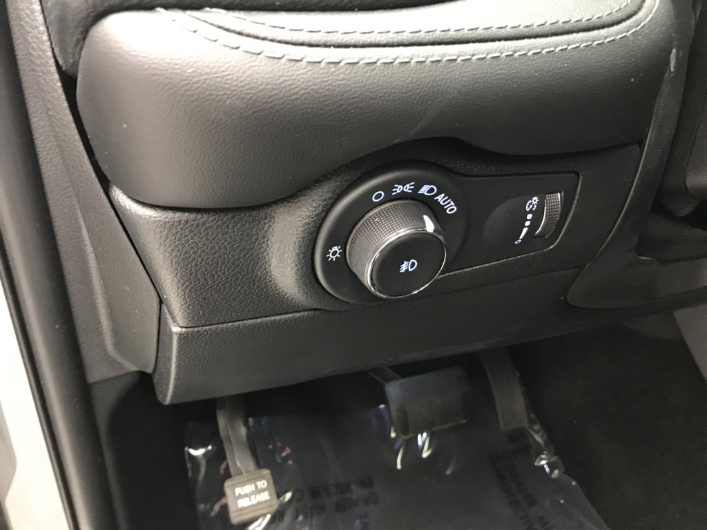 Used 2022 Dodge Durango GT w/ Blacktop Package image 9