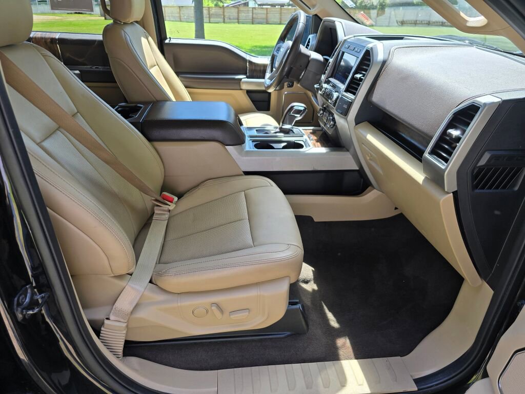 Used 2020 Ford F150 Lariat image 13