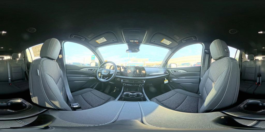 New 2026 Chevrolet Traverse LT image 15