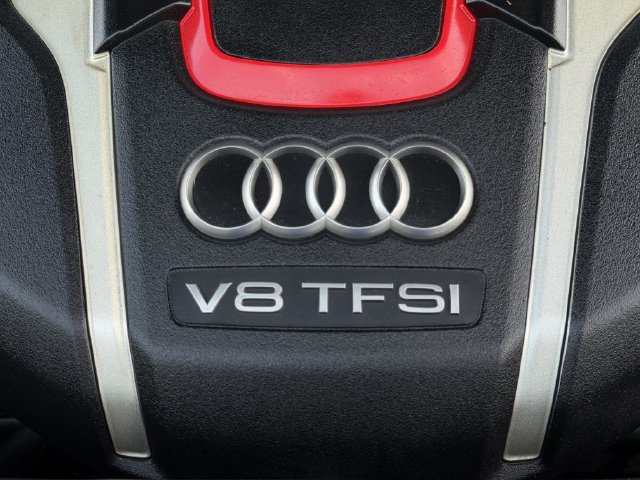 Used 2013 Audi S8 AWD/4WD image 38