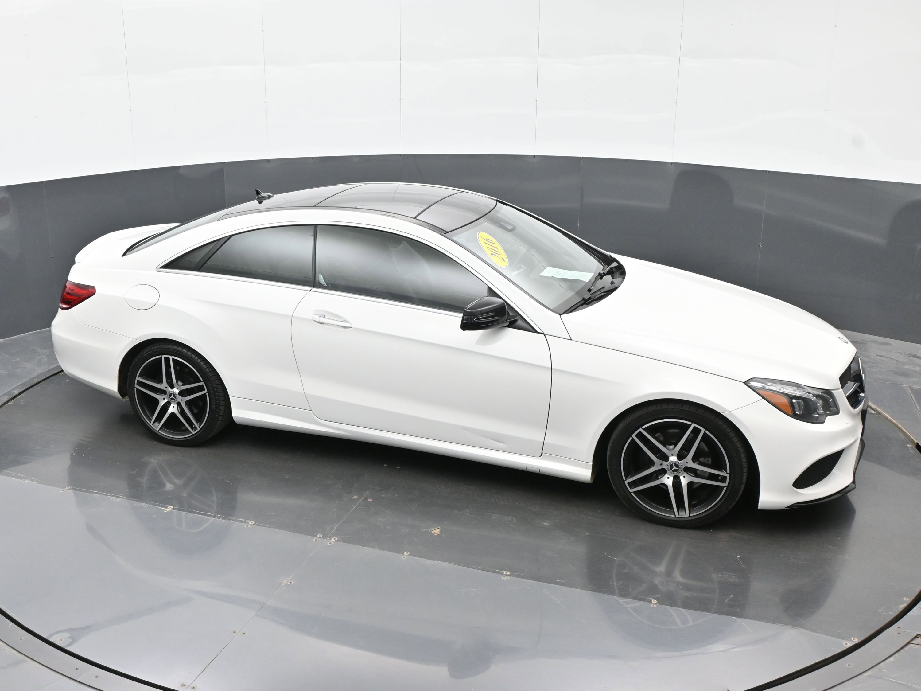 Used 2016 Mercedes-Benz E 400 4MATIC Coupe image 27